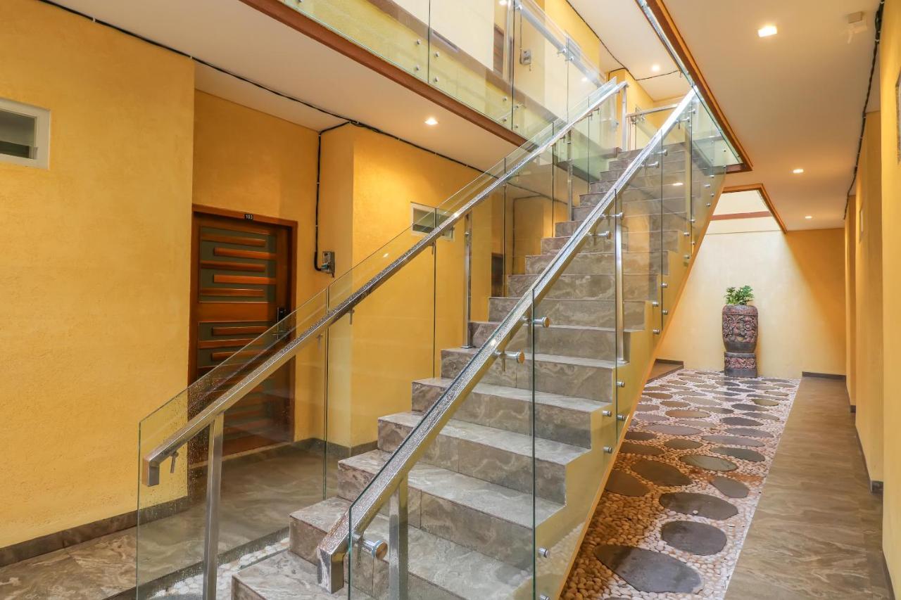 Dewi Uma House Hotell Denpasar Exteriör bild
