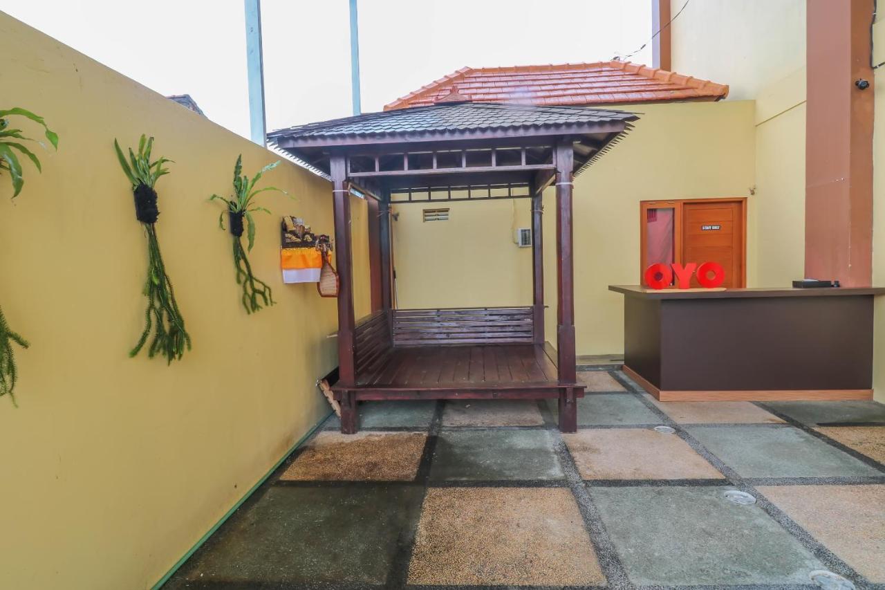 Dewi Uma House Hotell Denpasar Exteriör bild