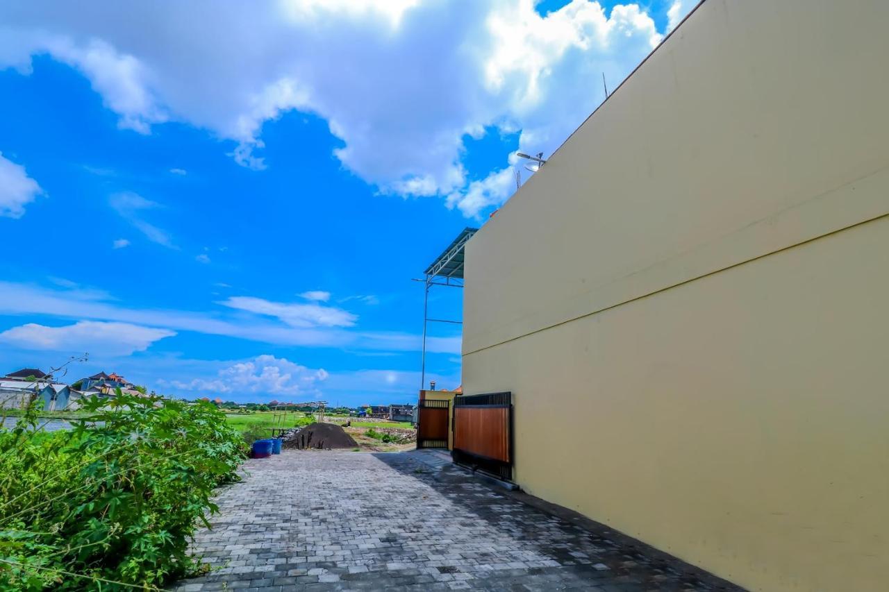 Dewi Uma House Hotell Denpasar Exteriör bild